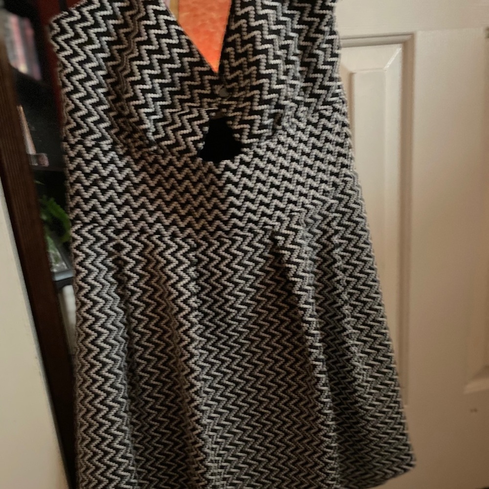 🌸 3 for  $30 Halter dress